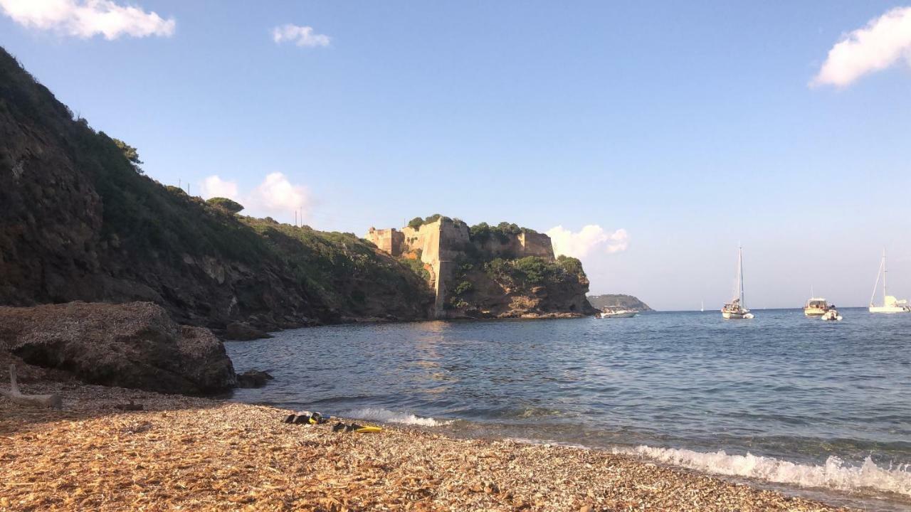 Case Dei Limoni Sul Mare Capoliveri  Exterior photo